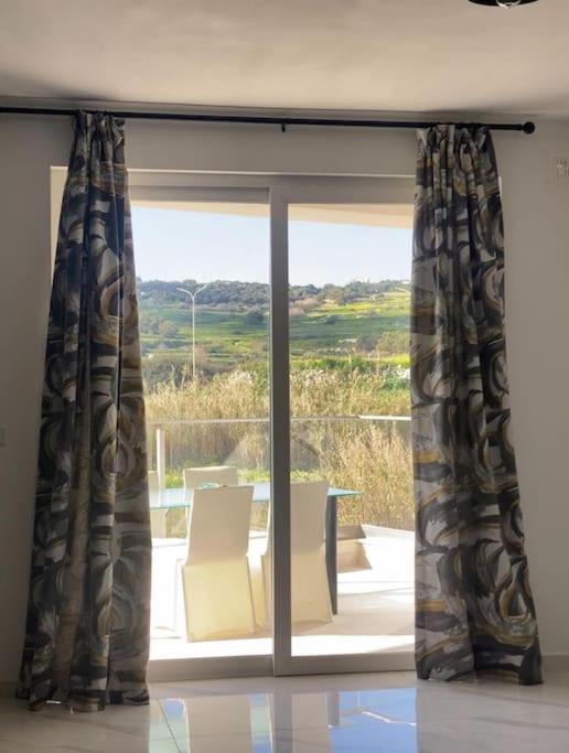 Sunset Bliss Luxury Apartment San Pawl il-Baħar Eksteriør bilde